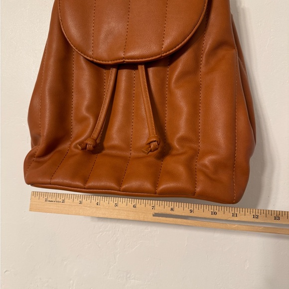 Fawn Design Backpack The Quilted Cinch Backpack Brown Matte NEW NWT - Picture 3 of 9